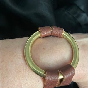 Leather and brass bracelet
